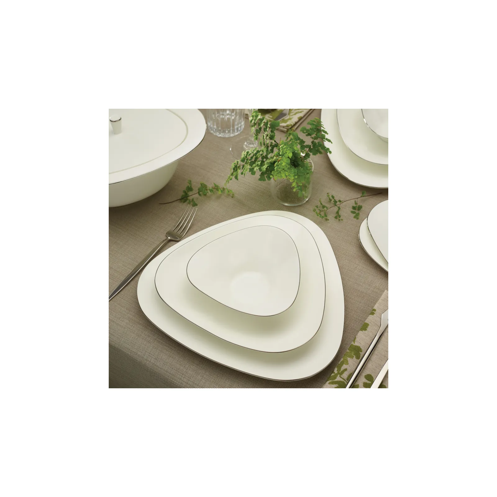 Karaca Fine Pearl Trio Platin Tafelservice-Set -62- teilig für 12 Personen