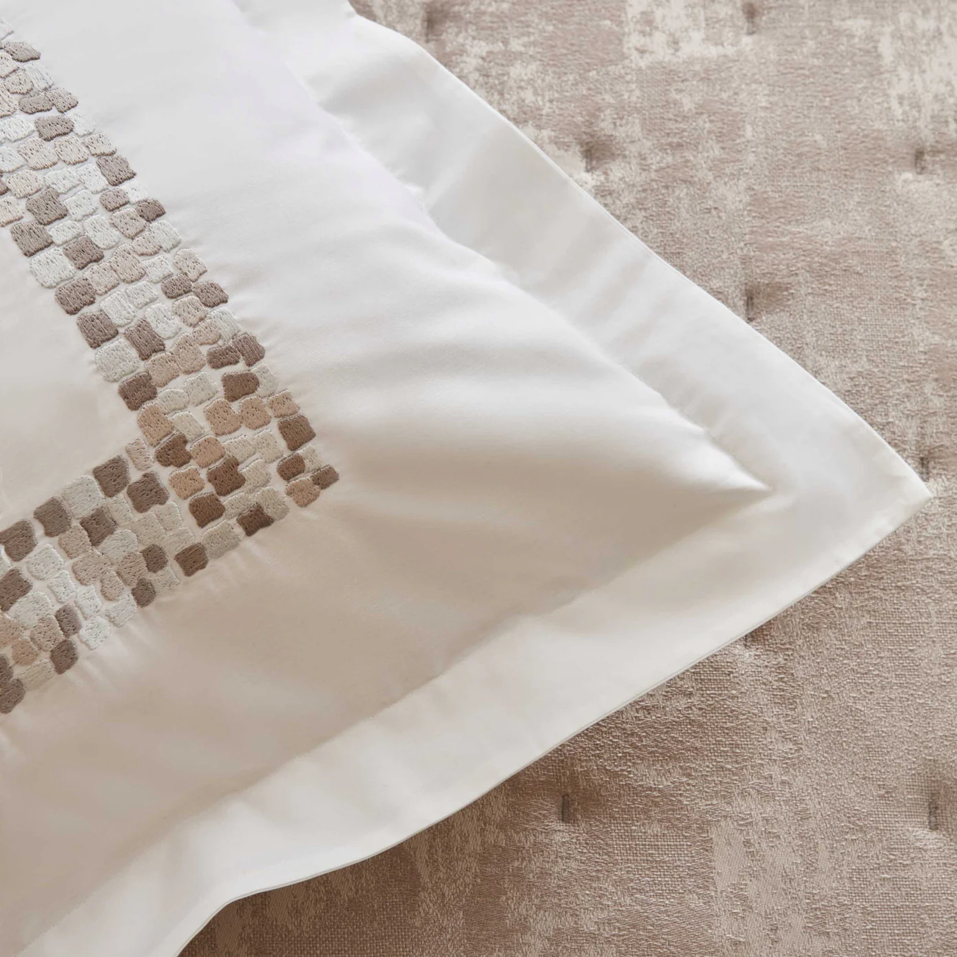 Karaca Home Bride Coll Bianca 10-teiliges Hochzeitsset Stein - Image 10