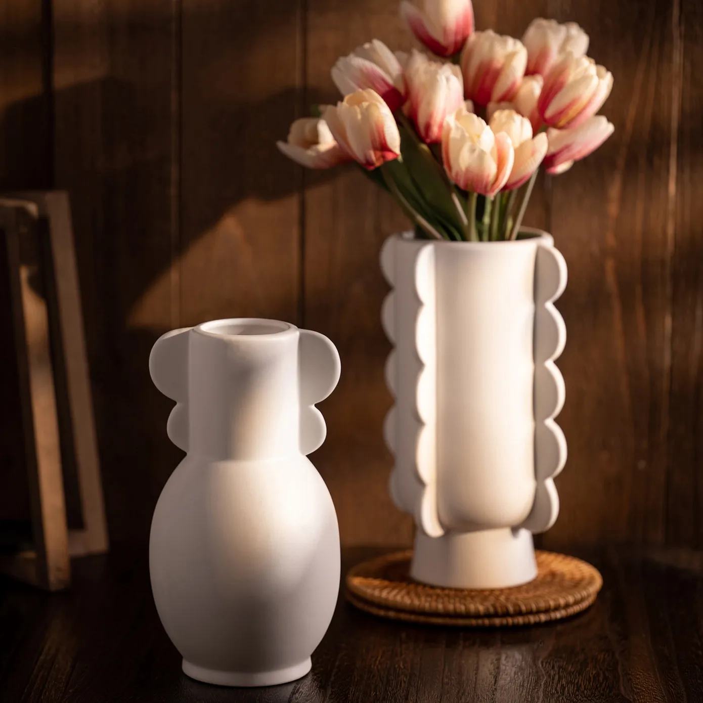 Karaca Home Coy Dekorative Vase - Image 2