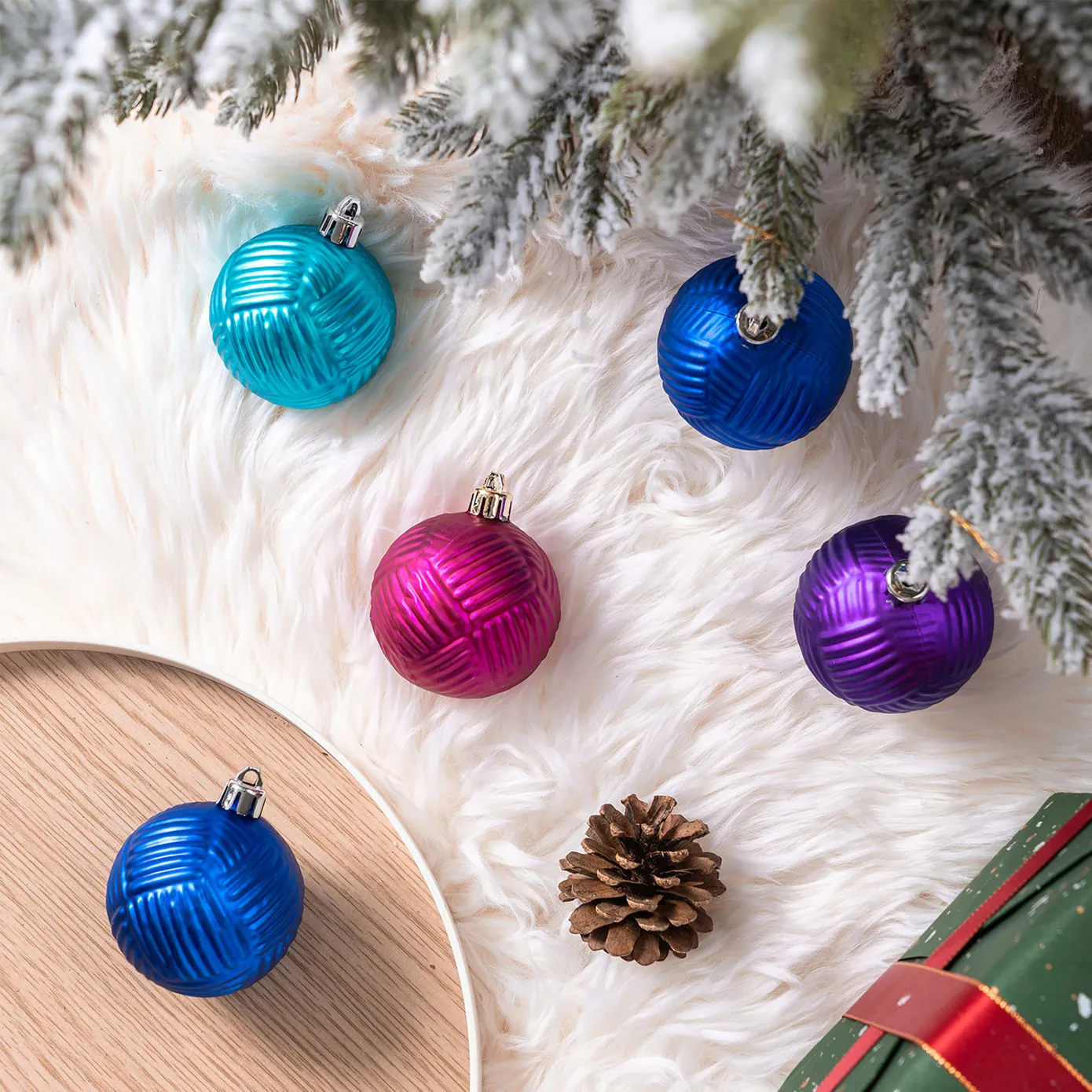Karaca Home Weihnachten Bunte Baumschmuck Set, 12 Teilig, 6 cm - Image 5