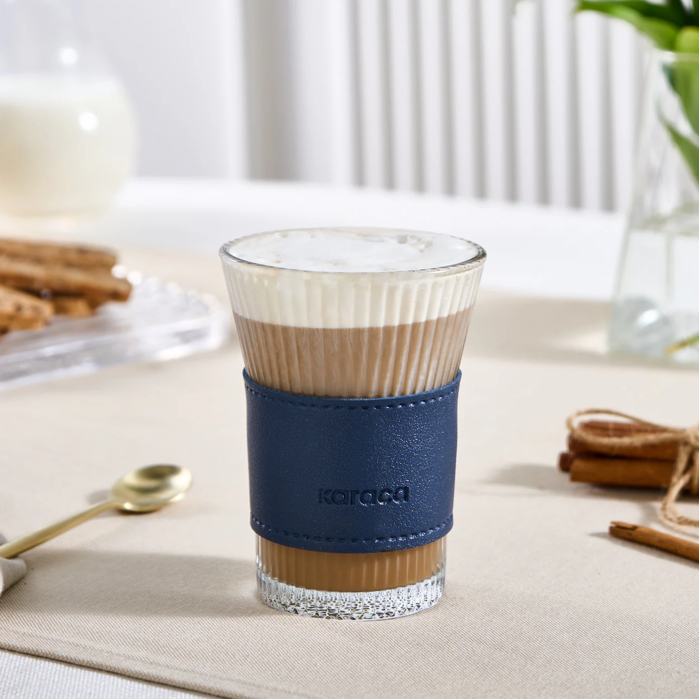 Karaca Leder Cool Touch Latte Glas 210 Ml Marineblau - Image 8