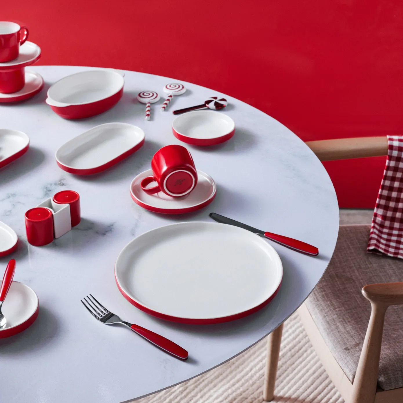 Karaca Nordic für 6 Personen Frühstücksset und Servierschalen, 27 Teilig, Rot - Image 6