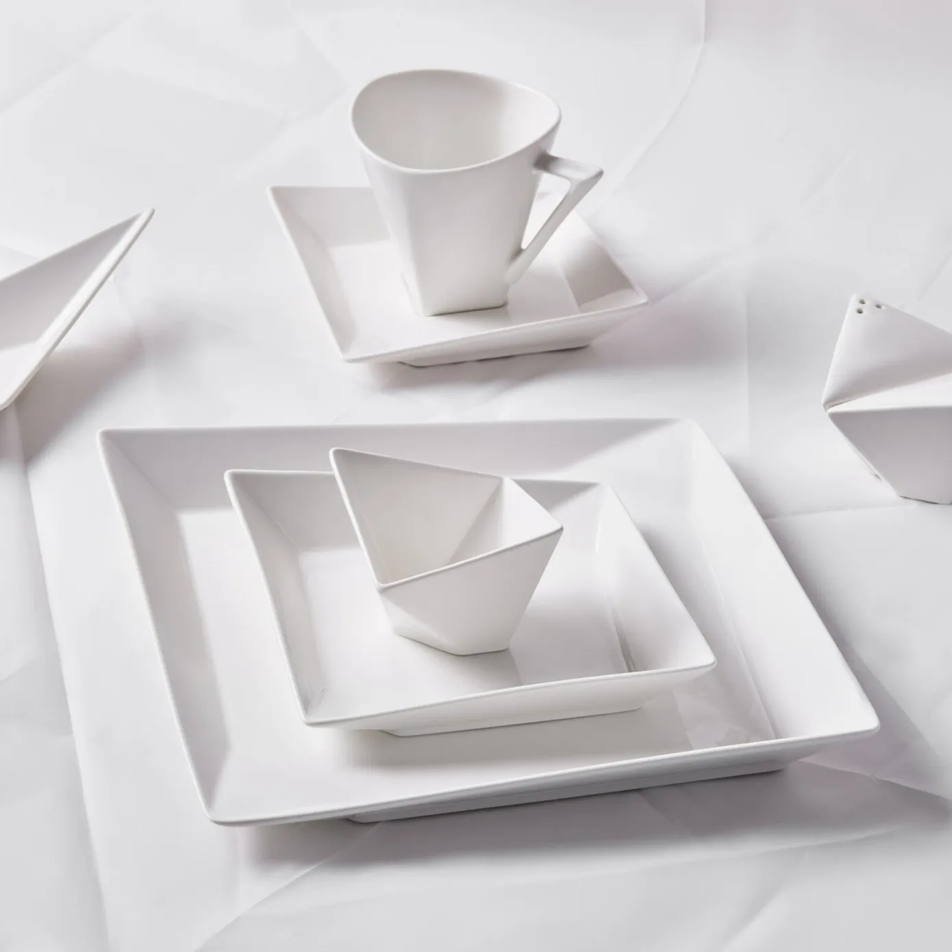 Karaca Origami für 6 Personen Quadrat Frühstücksset und Servierschalen, 26 Teilig, Porzellan - Image 6