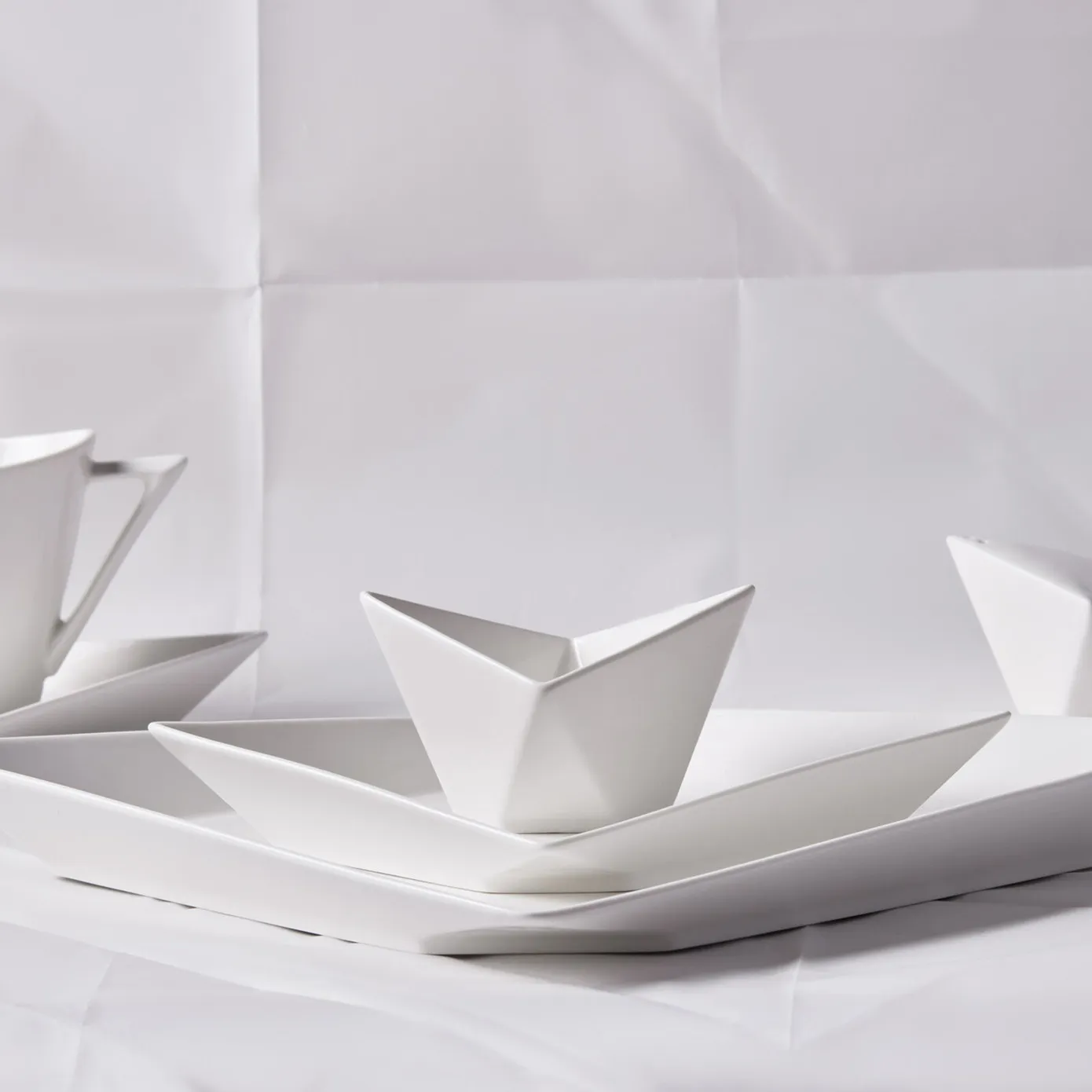 Karaca Origami für 6 Personen Quadrat Frühstücksset und Servierschalen, 26 Teilig, Porzellan - Image 7