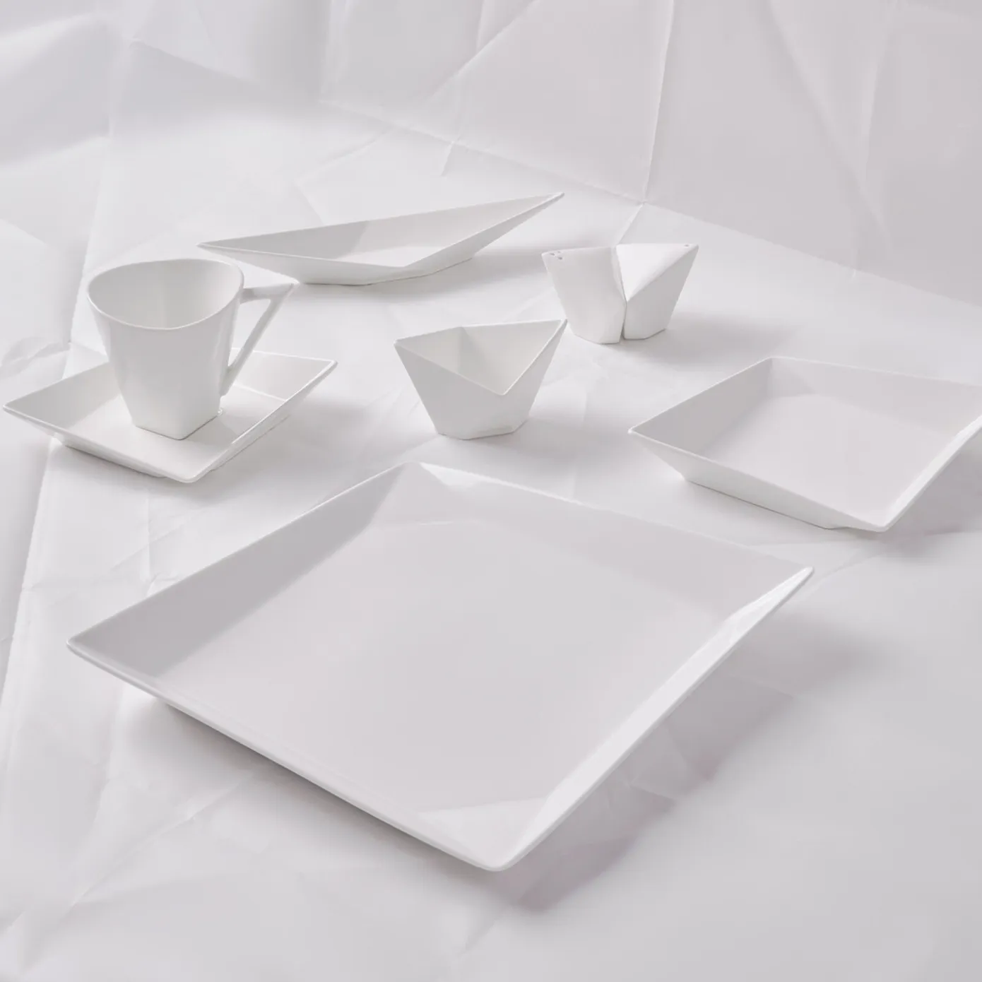 Karaca Origami für 6 Personen Quadrat Frühstücksset und Servierschalen, 26 Teilig, Porzellan - Image 8