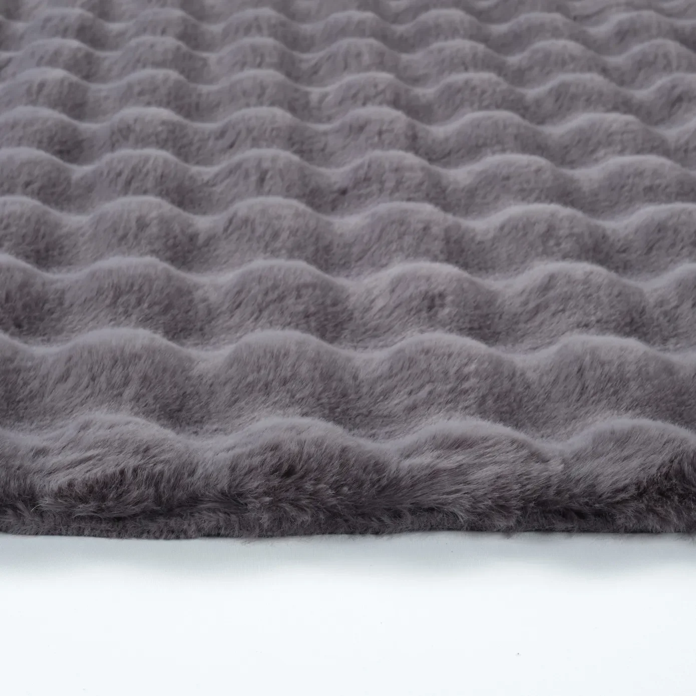 Kaschmir Teppich 7/24 Cosy Premium Bubble Anthrazit 80x150 cm - Image 4